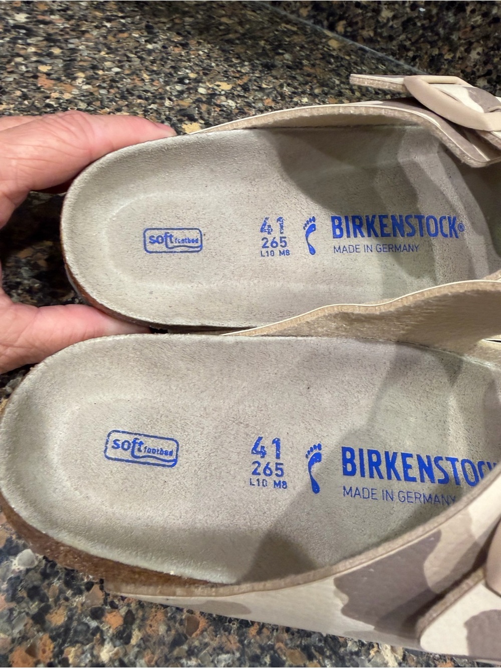 Birkenstock ladies 41 Arizona Two-Strap Sandals in Beige Camo - Picture 5 of 10